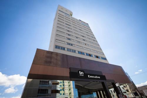 Centro I Hotel | Elegant Tri Hotel Executive Brusque with Oceanfront Views