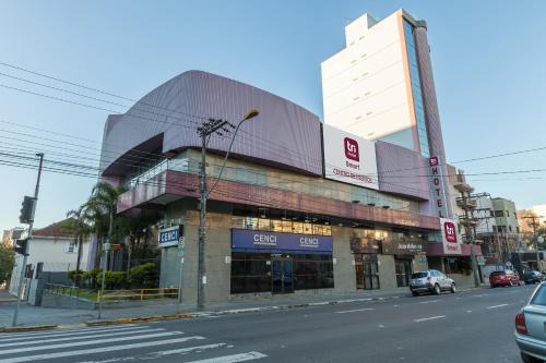 Pio X Hotel | Pet-Friendly Stay at Tri Hotel Smart Caxias with Hot Tub