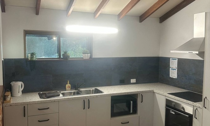 Bouvard House | Tri level 3 bedroom unit overlooking Peel Harvey Inlet