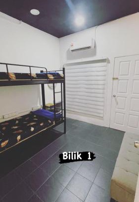 Jerteh House | Family-Friendly Triangle Cottage in Jerteh Besut