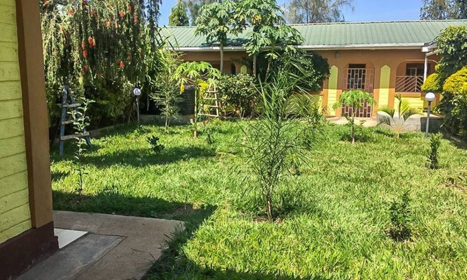 Awach Hotel | Budget-Friendly Triangle Palm Hotel Katito with Restaurant