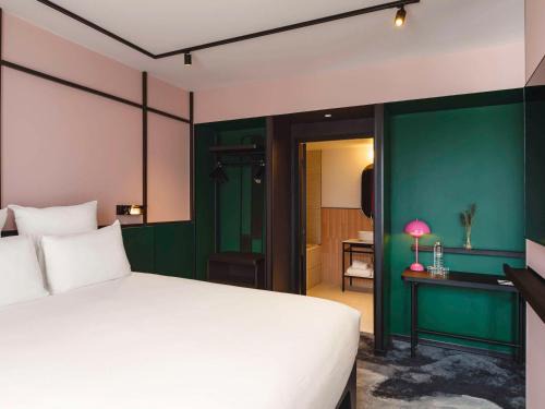 Margnolles - Rhone Hotel | Explore TRIBE Lyon Croix Rousse: Pet-Friendly & Accessible
