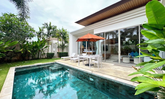 Choeng Thale Villa | Elegant Trichada Villa Near Bangtao Beach with Pool