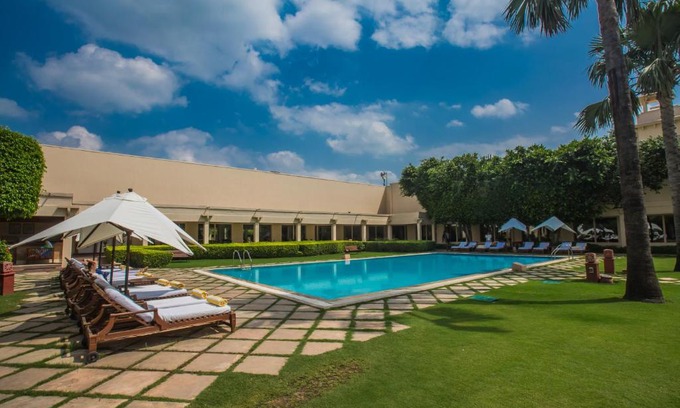 Taj Ganj Hotel | Experience Elegance at Trident Agra - 5-Star Retreat