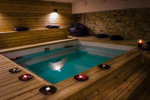 Trigrad Hotel | Trigrad Hotel: Family-Friendly Stay with Relaxing Hot Tub