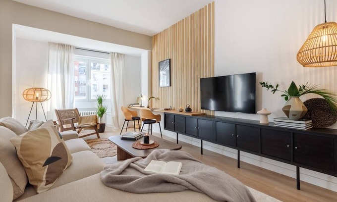 Lista Apartment | Trikora - Family-Friendly 3 Bedrooms in Castellana