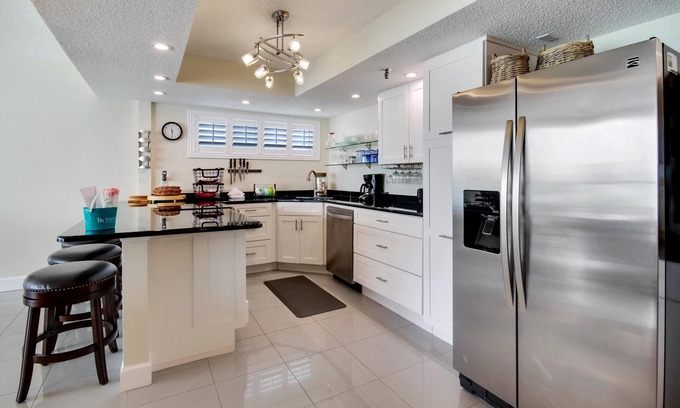 Madeira Beach Condo | Trillium 5C - Premier