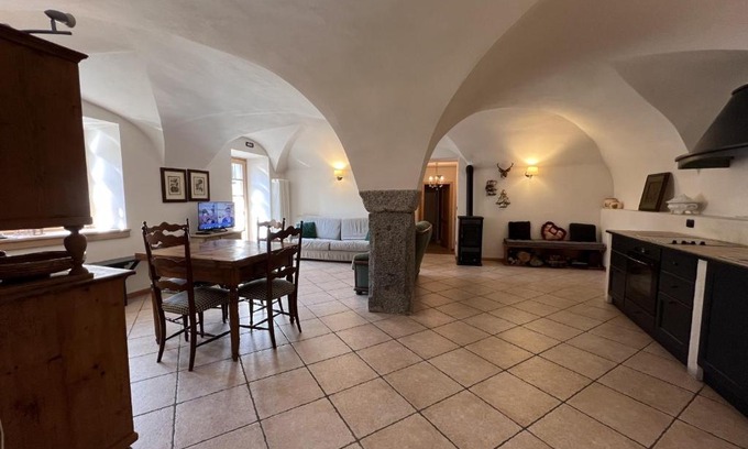 Giustino Apartment | Family-Friendly Trilocale Giustino Vadaione Awaits You