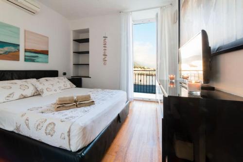 Sturla Apartment | Exclusive Sea Views at Il Molo House - Pet Friendly Retreat