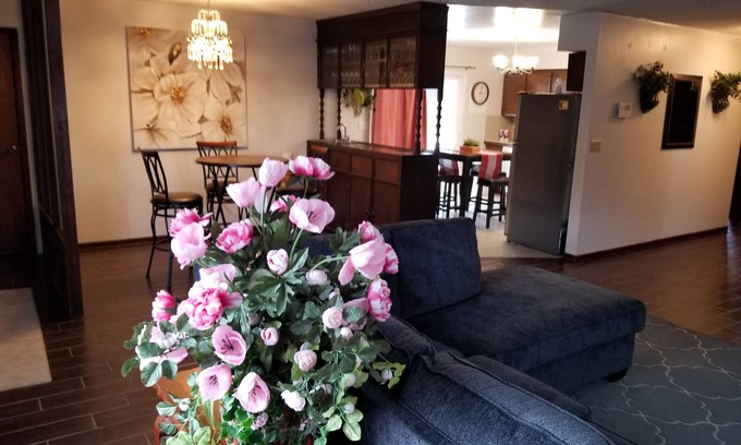 Trinidad House | Cozy Trinidad Colorado Vacation Home with Pool & Breakfast