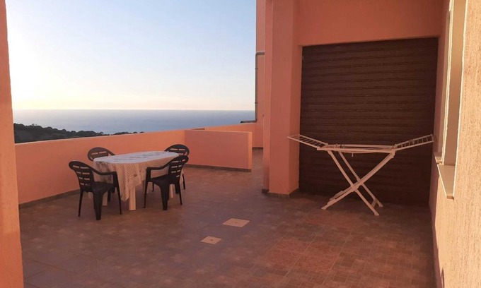 Trinita d'Agultu Apartment | Trinità: Spacious Family-Friendly Retreat for 4-6 Guests