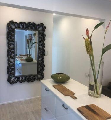 Trinity Beach House | Trinity Beach Oasis: Pet & Child Friendly Retreat Awaits