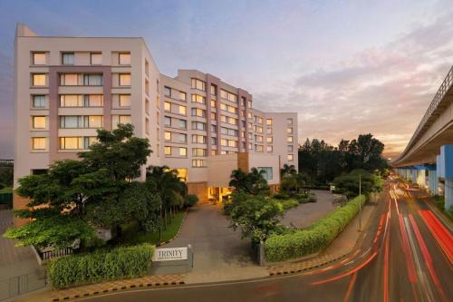 Phase 2 Hotel | Trinity Hotel Bengaluru: Guest Rated 9/10 with Pool & Spa