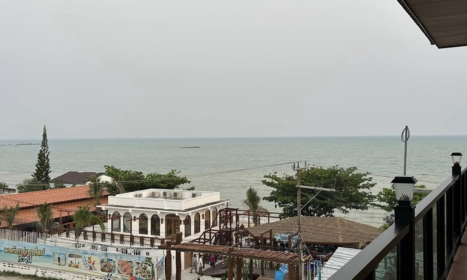 Ban Chang Hotel | Family-Friendly Stay at Triple O Phala Beach with Breakfast