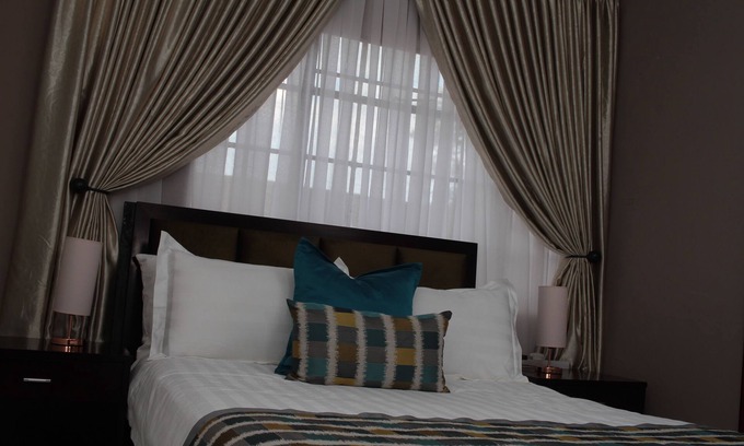 Gaborone Bed & Breakfast | Cozy Triple Palms Bed and Breakfast with Free Breakfast