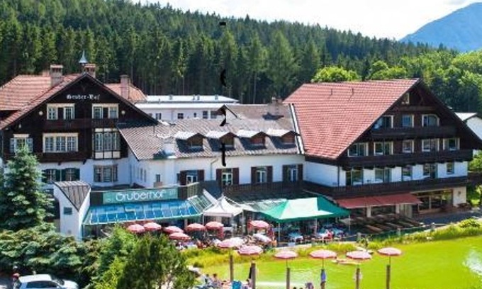 Igls House | Cozy Triple Room with Breakfast at Hotel Gruberhof