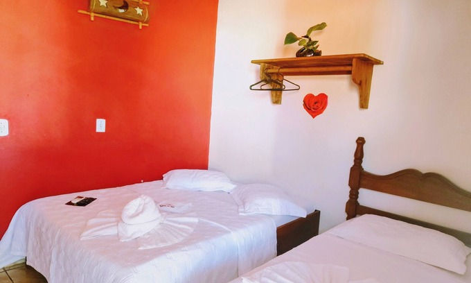 Canto do Mar House | Discover the Topazio Suite for Three in Pousada