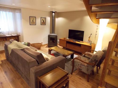 Centro House | Family-Friendly Triplex with Kitchen in Canela - Rated 10/10