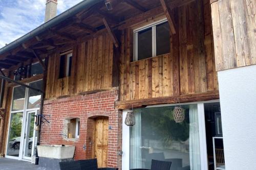 Gals Apartment | Pet-Friendly Triplex in a Renovated Farmhouse Retreat