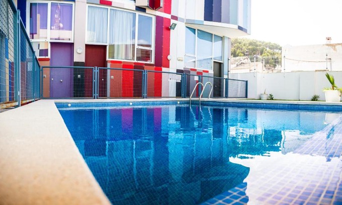 Jaen Apartment | Historic Triplex in the Heart of the City - Rated 9/10
