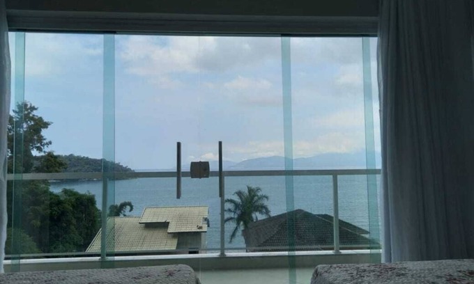 Mangaratiba House | Beautiful Triplex House with Pool and Pet-Friendly Amenities