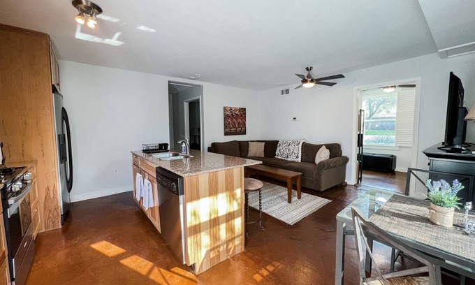 St. Edwards House | Exceptional Triplex Unit Near Downtown with Ocean View