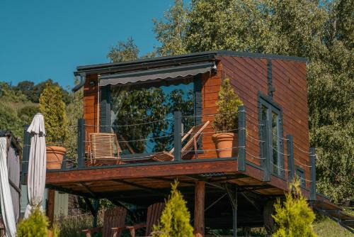 Sirnea Other | Guest Rated 10/10: Tripsylvania Tiny House with Hot Tub