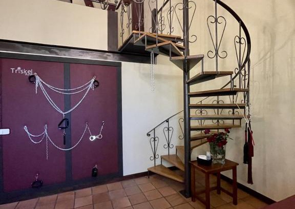 La Serna del Monte House | Experience Triskel Rural: Highly Rated by Guests at 9/10
