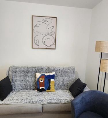 Schiltigheim Apartment | Top-Rated Trois Merlettes: Family-Friendly Retreat