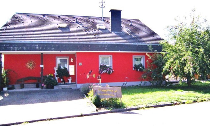 Bonndorf Apartment | Discover Trollenhof: Pet & Child-Friendly Retreat