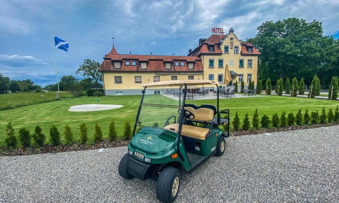 Tagerwilen Hotel | Pet-Friendly Trompeterschlössle Hotel & Residence Awaits You