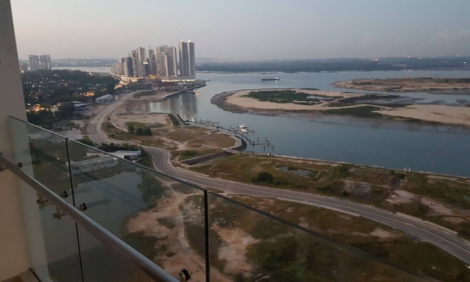 Johor Bahru Apartment | Family-Friendly TROPEZ Near Paradigm M & Legoland Awaits