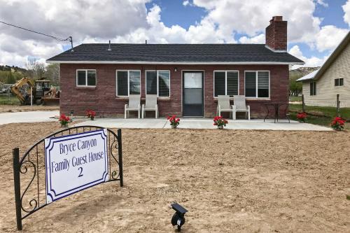 Tropic House | Family-Friendly Tropic House - Close to Bryce Canyon!