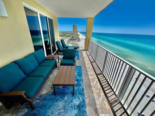 West Panama City Beach House | Discover Tropic Winds 1401: Poolside Family Retreat