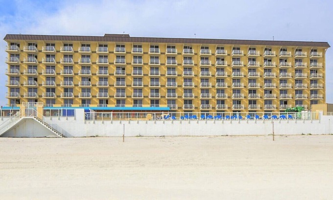 Ormond Shores Condo | Idyllic Oceanfront 1BD Condo with Pool & Spa Amenities