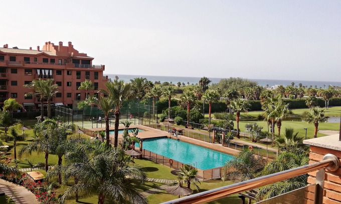Motril Apartment | Relaxing Oceanfront Retreat at Tropical Coast Floor, Grenada