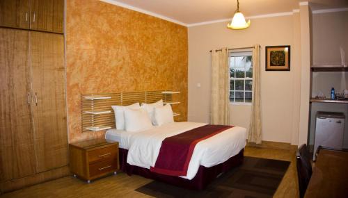 Osu Hotel | Tranquil Tropical Enclave Hotel with Family-Friendly Amenities