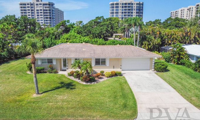 Longboat Key House | Exceptional Oceanfront Escape at Hy Tee on Longboat Key