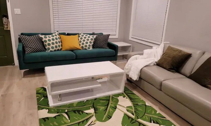 Cherryland House | Modern Tropical Resort with Spa, Breakfast & Pet-Friendly Amenities