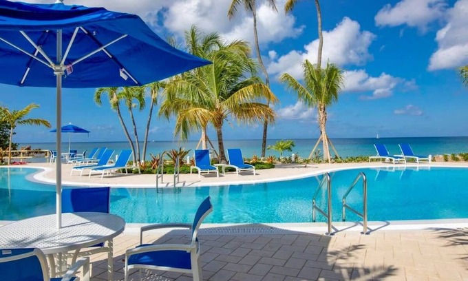 Estate Frenchman Bay Condo | Tropical Paradise: 1BR Suite @ Limetree Resort