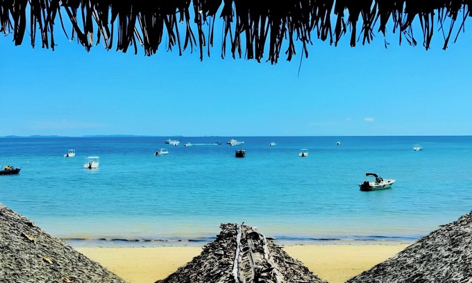 Ambondrona Hotel | Idyllic Tropical Paradise Nosy Be with Ocean View Dining