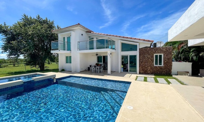 Nueva Gorgona House | Tropical Retreat Private Pool/Jacuzzi in Gated Community Near Coronado & Beaches