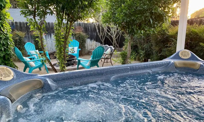 Arlington South House | Tranquil Tropical Vacation Home with Spa & Hot Tub