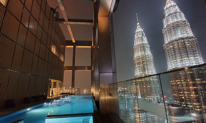 Kuala Lumpur City Centre Apartment | Top-Rated Tropicana W at KLCC: Pools & Private Amenities