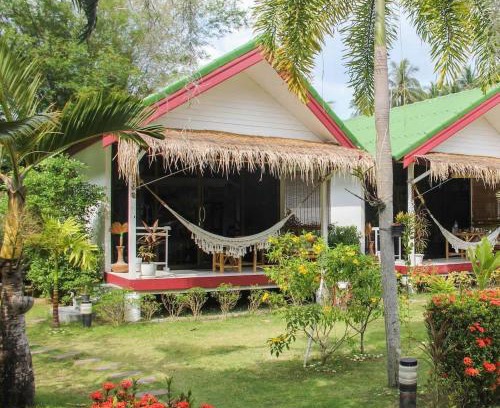 Haad Yao Hotel | Experience TropiCoco Beach Resort Koh Phangan with Ocean Views