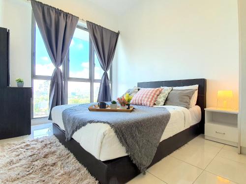 SS 2 Apartment | Relaxing Tropics Damansara Residence: Family-Friendly Retreat