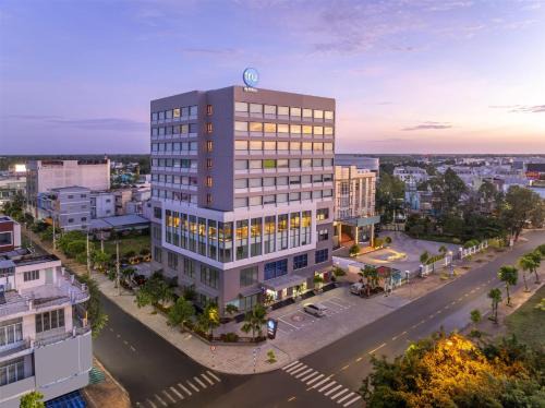 Vi Thanh Hotel | Discover SOJO Hotel Hau Giang: 4-Star Family-Friendly Stay