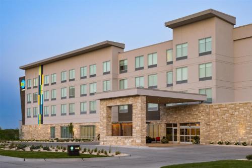 Kearney Hotel | Tru By Hilton Kearney