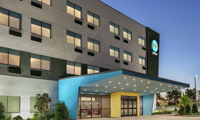 Longview Hotel | Discover Tru by Hilton Longview: Top-Rated Family Retreat