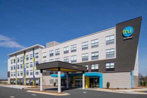 Rock Hill Hotel | Pet-Friendly Comfort at Tru By Hilton Rock Hill, SC